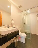 Maple Hotel & Apartment