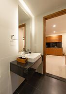 Maple Hotel & Apartment