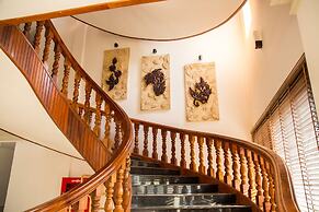 Glorious Hotel & Spa