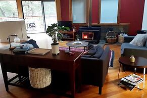 Eaglehawk Rainforest Retreat