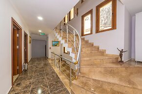 Rosalie Palace Hotel