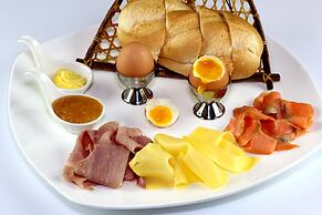 The Bamboo Leaf Yangshuo