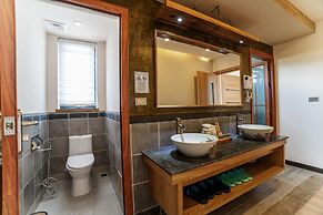 The Bamboo Leaf Yangshuo