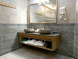 The Bamboo Leaf Yangshuo