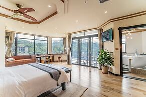 The Bamboo Leaf Yangshuo