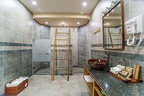 The Bamboo Leaf Yangshuo