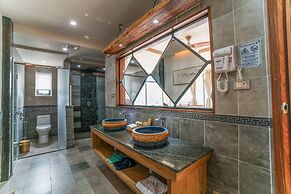 The Bamboo Leaf Yangshuo