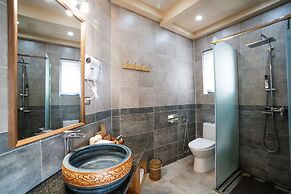 The Bamboo Leaf Yangshuo