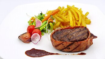 The Bamboo Leaf Yangshuo