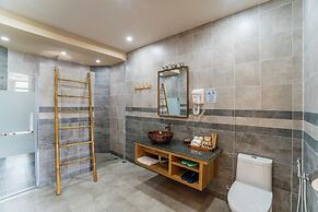 The Bamboo Leaf Yangshuo