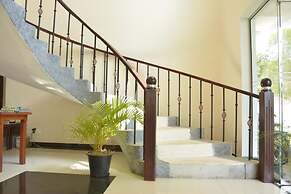 Araliya Blue Beach View Hotel