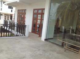 Araliya Blue Beach View Hotel