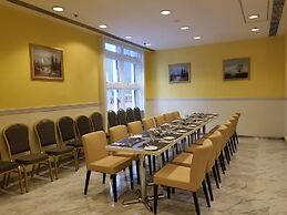 Ramada by Wyndham Hong Kong Grand View