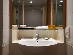 Ramada by Wyndham Hong Kong Grand View