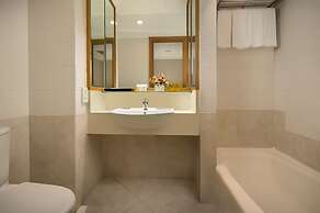 Ramada by Wyndham Hong Kong Grand View