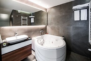 Best Western Premier Natalija Residence