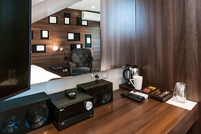 Best Western Premier Natalija Residence