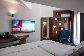 Best Western Premier Natalija Residence