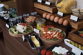 Best Western Premier Natalija Residence