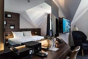 Best Western Premier Natalija Residence