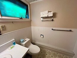 Mount Coolidge Motel