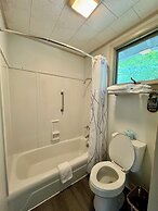 Mount Coolidge Motel