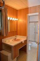 Mount Coolidge Motel