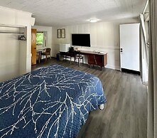 Mount Coolidge Motel