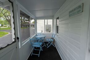 Mount Coolidge Motel