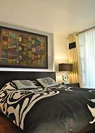 Business Suites SG