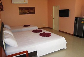 Ao Thong Beach Bungalows & Restaurant