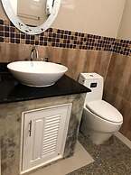 Ao Thong Beach Bungalows & Restaurant