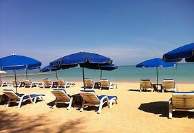 Ao Thong Beach Bungalows & Restaurant