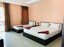 Ao Thong Beach Bungalows & Restaurant