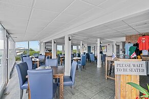 Edge of the Avalon Inn