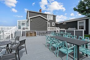 Edge of the Avalon Inn