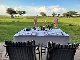 Fiume Lodge CC, P O Box 20757, Windhoek