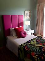 The Hedge Guesthouse