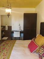 The Hedge Guesthouse