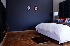 The Hedge Guesthouse