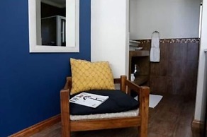 The Hedge Guesthouse