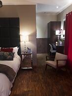 The Hedge Guesthouse