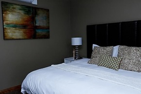 The Hedge Guesthouse