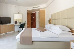 Hotel Kadmo by Aycon