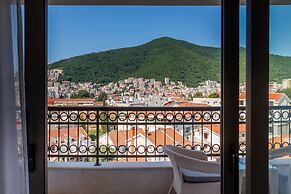 Hotel Kadmo by Aycon