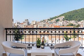 Hotel Kadmo by Aycon