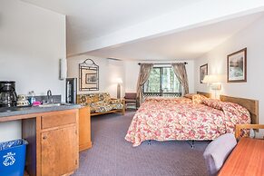 Mt Liberty Cabins and Motel