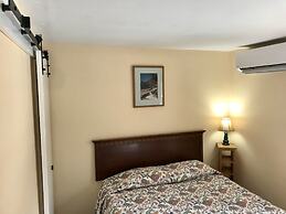 Mt Liberty Cabins and Motel