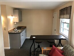 Mt Liberty Cabins and Motel