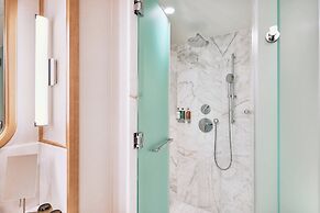 JW Marriott Parq Vancouver